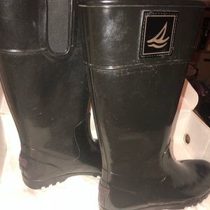 Pelican Black Women’s rain boot 7M